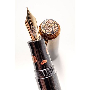 AP Limited Editions Maki-e The Writer Black Gold with Flowers Füllfederhalter