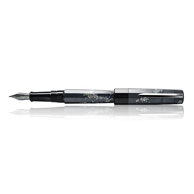 Benu Euphoria Caviar Fountain pen