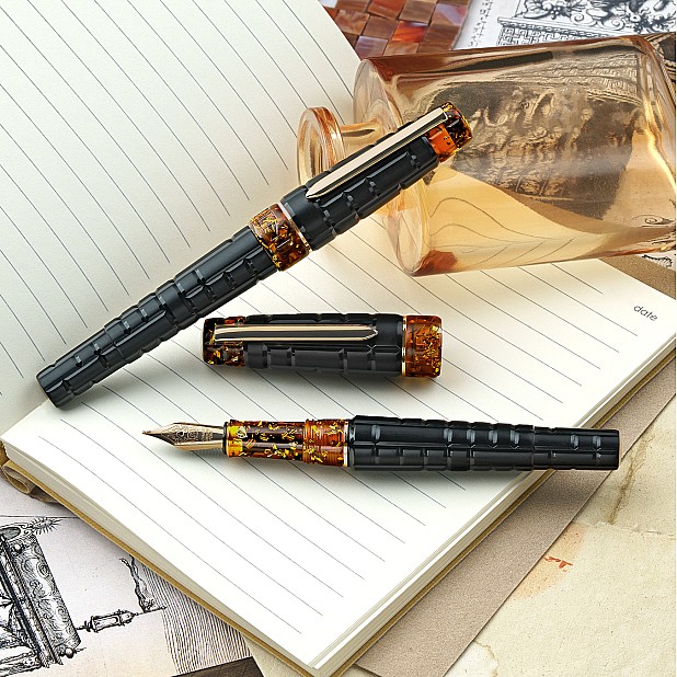 Benu Tessera Black Amber GT Fountain pen