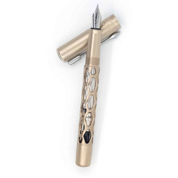 Black Forest Pen Premium Rhombus Brass Fountain pen