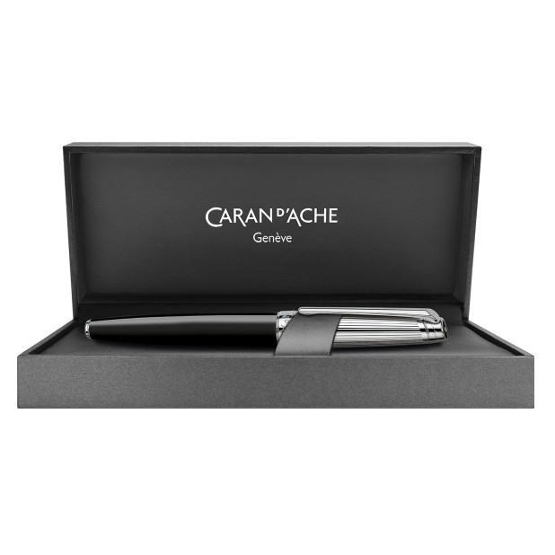 Caran d'Ache Léman Bicolor Black Fountain pen