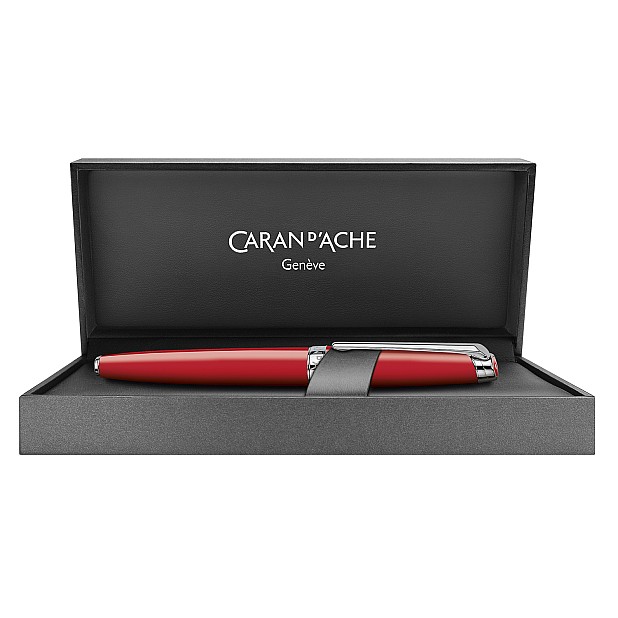 Caran d'Ache Léman Scarlet Red Fountain pen