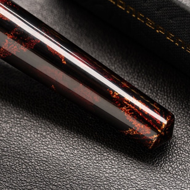 ConCoPens Vietnamese Lacquer Mộc Artisan Fountain Pen