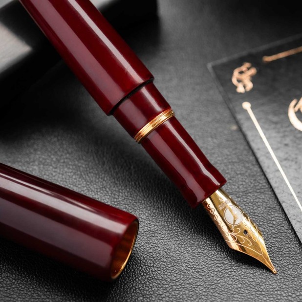 ConCoPens Vietnamese Lacquer Mộc Essential Fountain Pen