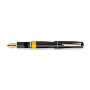 Delta Dune Black GT Fountain pen