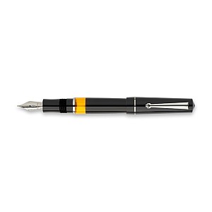 Delta Dune Black ST Fountain pen