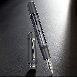Delta Mid-Size-Plus Prestige Matte Grey ST Fountain pen