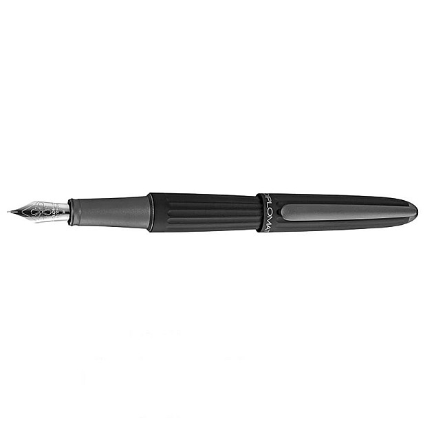 Diplomat Aero Matte Black Fountain pen