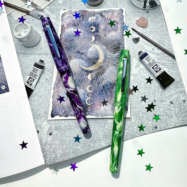 Esterbrook Camden Northern Lights Icelandic Green DiamondCast Caneta de Tinta Permanente