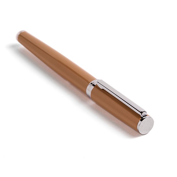 Hugo Boss Gear Icon Camel Fountain pen