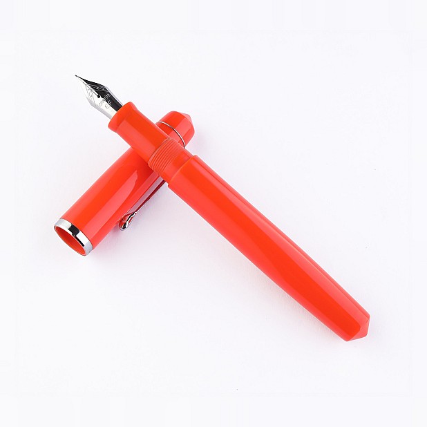 Kanwrite Legacy Solid Orange Ebonite CT reservoarpenna
