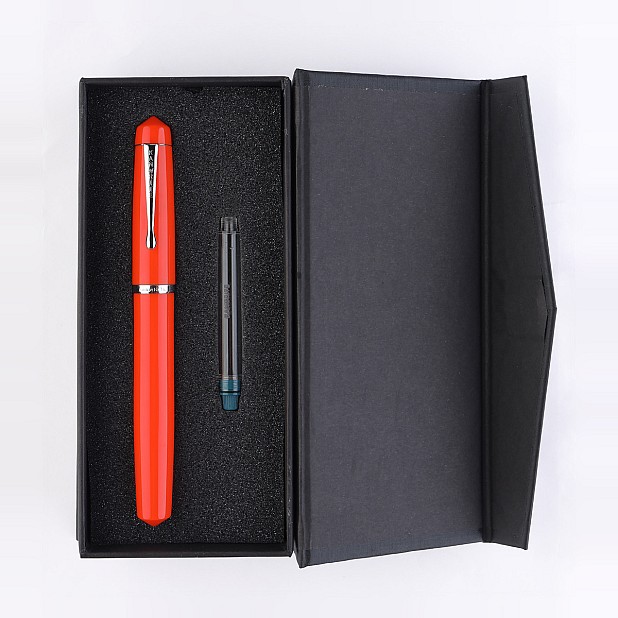 Kanwrite Legacy Solid Orange Ebonite CT reservoarpenna