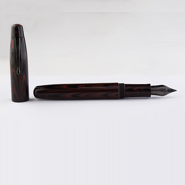 Kanwrite Mammoth Crimson Red Swirl Ebonite BT reservoarpenna