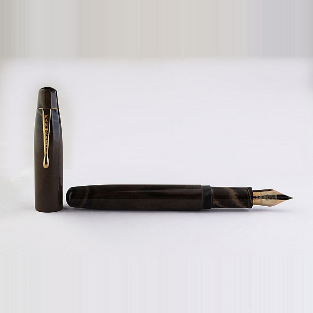 Kanwrite Mammoth Graphite Gold Ebonite GT reservoarpenna