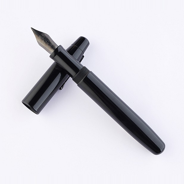 Kanwrite Mammoth Onyx Black Ebonite BT reservoarpenna