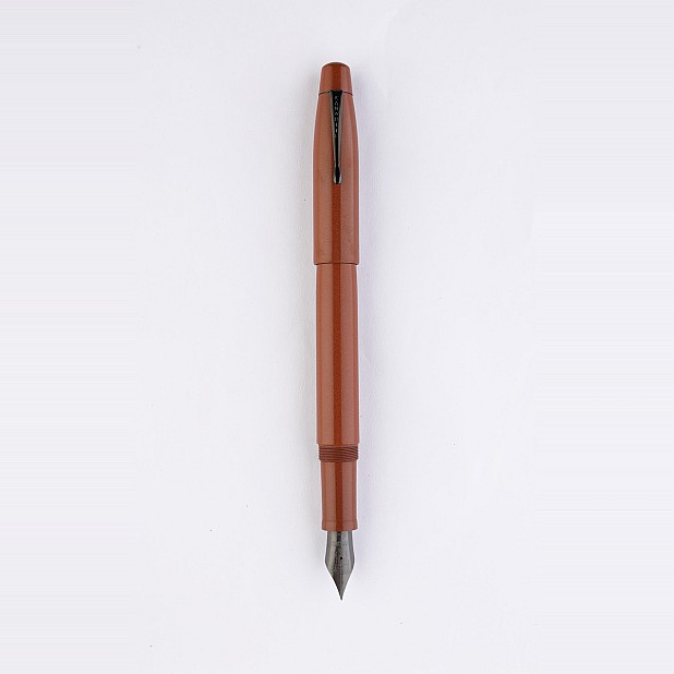 Kanwrite Mammoth Saffron Sands Ebonite BT reservoarpenna