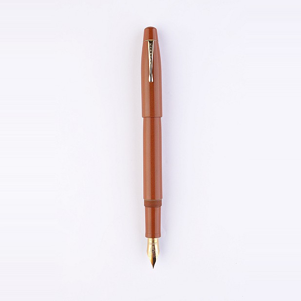 Kanwrite Mammoth Saffron Sands Ebonite GT reservoarpenna