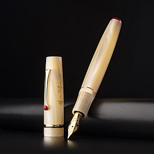 Leonardo Cavalluccio Rosso Panta Rei Ivory Mother-of-Pearl GT Stylo plume