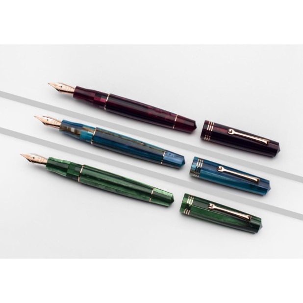 Leonardo Momento Zero Prugna GT Fountain pen