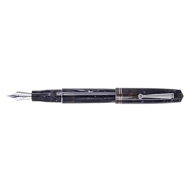 Leonardo Momento Zero Horn ST Fountain pen