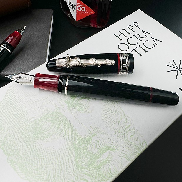 Maiora Hippocratica Fountain pen