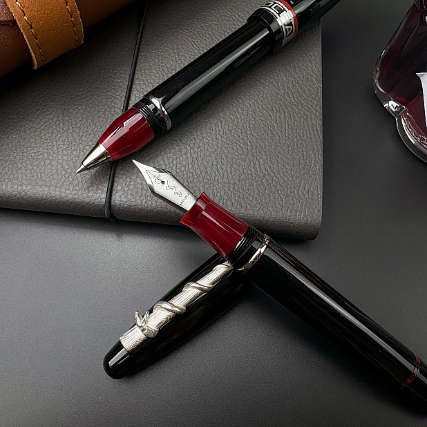 Maiora Hippocratica Fountain pen