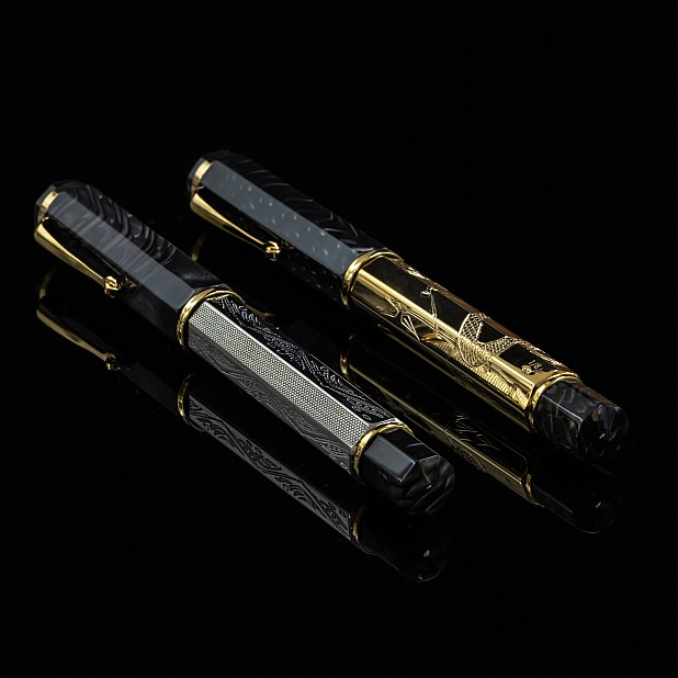 Omas Cobra Silver Guilloché Stylo plume