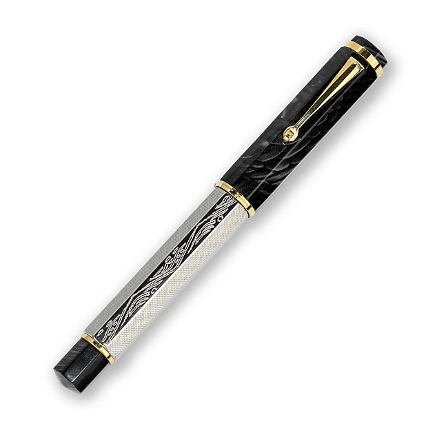 Omas Cobra Silver Guilloché Stylo plume