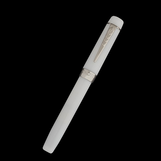 Onoto Scholar Ivory ST Fountain pen