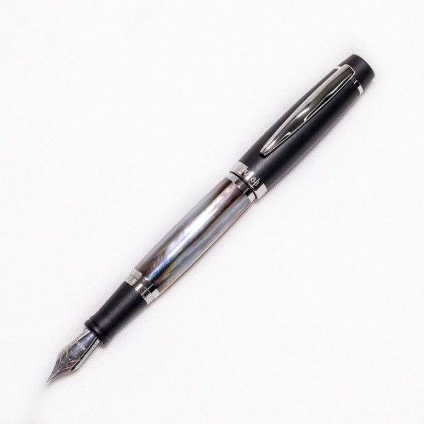 Opus 88 Premium Shell Black Mother of Pearl Fountain pen