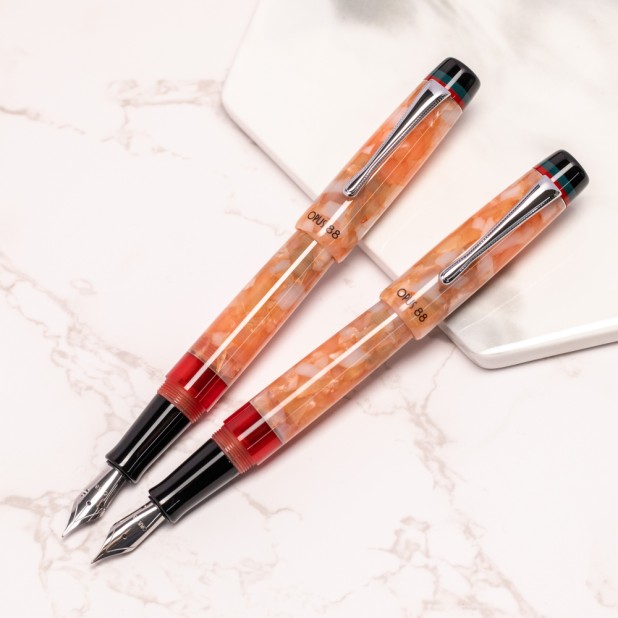 Opus 88 Minty Orange Stylo Plume