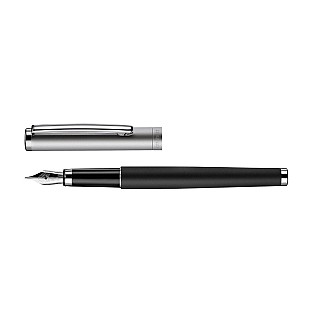 Otto Hutt Design 01 Matte Black Lacquer Fountain pen