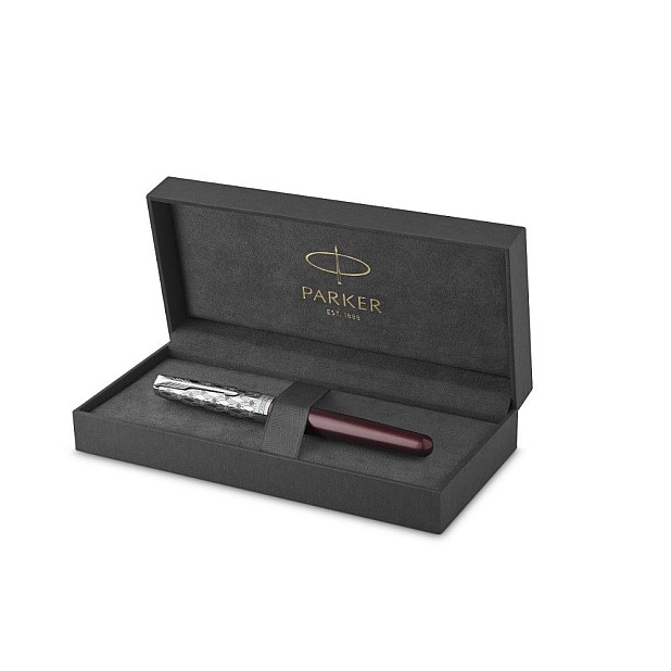 Parker Sonnet Metal & Red Fountain pen