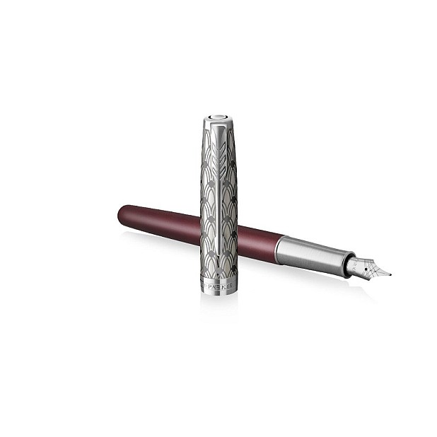 Parker Sonnet Metal & Red Fountain pen