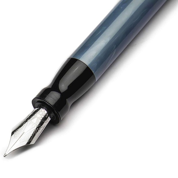 Pineider La Grande Bellezza Full Metal Jacket Sugar Paper Fountain pen