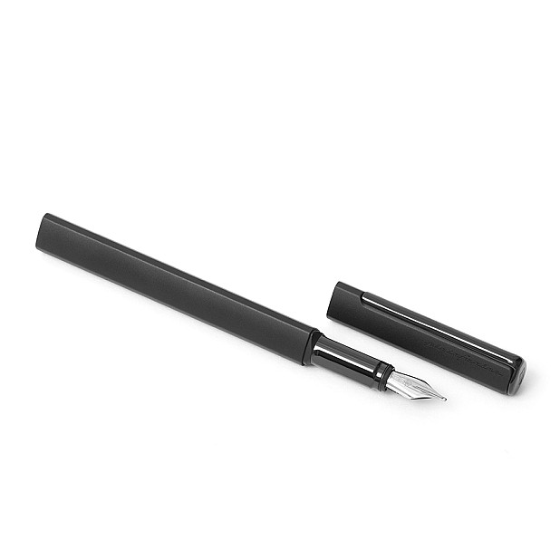 Pininfarina PF ONE Black Fountain pen