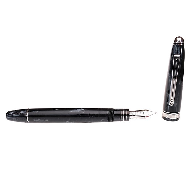 Omas Phaeton Ogiva Grey Celluloid Limited Edition Vulpen Pre-owned