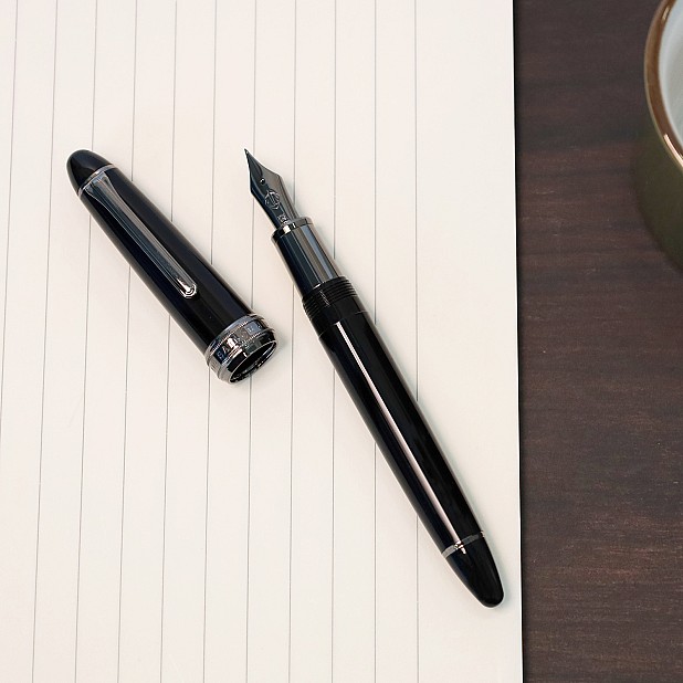Sailor 1911L Black BT Naginata Togi Stylo plume