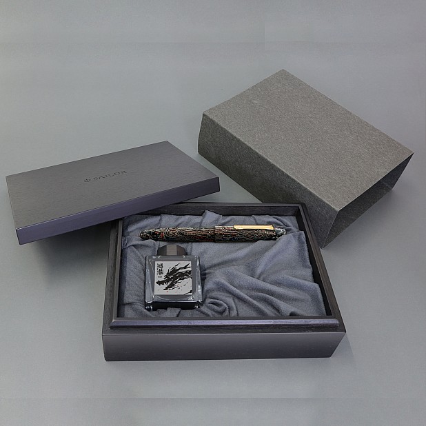 Sailor 1911 King of Pens Enryu Ebonite GT Naginata Togi Füllfederhalter