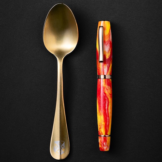 Scribo La Dotta Uovo in Raviolo PVD Corten Fountain pen