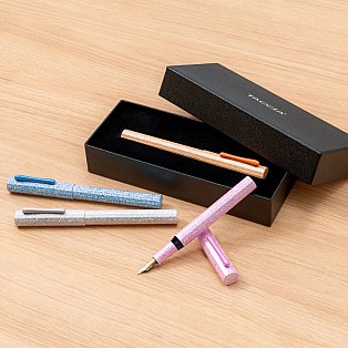 Taccia Flowers of the Four Seasons Erica Fountain pen