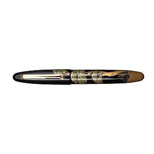 Taccia Kuro-Maki-e Urushi Sayomatsu Fountain pen