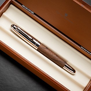 Graf von Faber-Castell Magnum Caucasian Walnut Plumo Estilográfica