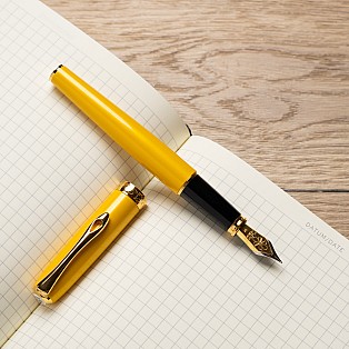 Diplomat Excellence A Yellow GT Fountain pen