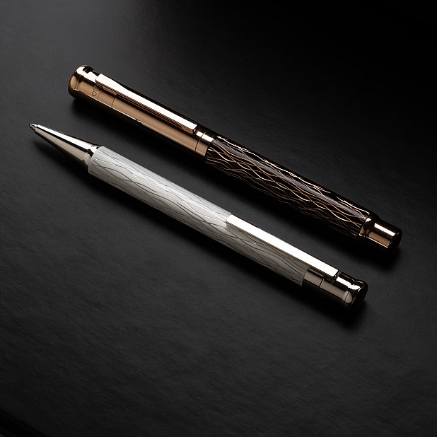 Otto Hutt Design 04 Wave Black Rose Gold Rollerball
