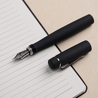 Ulpia 117 Ebonite B.C. Black ST Caneta de Tinta Permanente