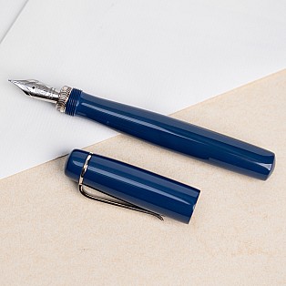 Ulpia 117 Ebonite Celeste Blue ST Caneta de Tinta Permanente