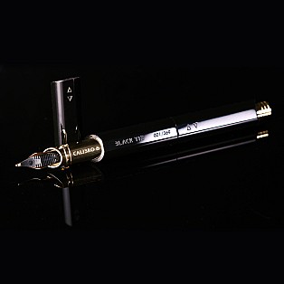 Venvstas Calibro 8 Black Tie Fountain pen