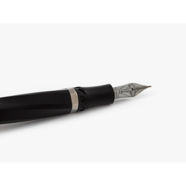 Visconti Divina Matte Black Reservoarpenna