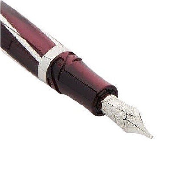 Visconti Divina Elegance Bordeaux Oversize Fountain pen